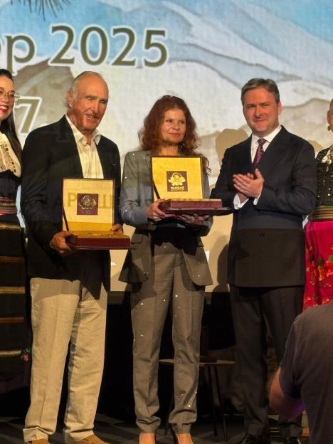 Na festivalu na Zlatiboru, glumica i njen suprug primili su specijalne nagrade za doprinos svetskoj kinematografiji.