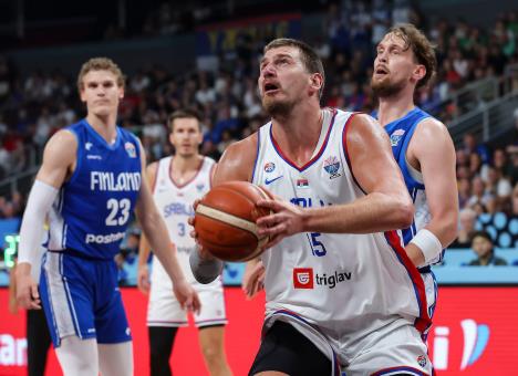 Nikola Jokić na meču Srbija - Finska Eurobasket 2025