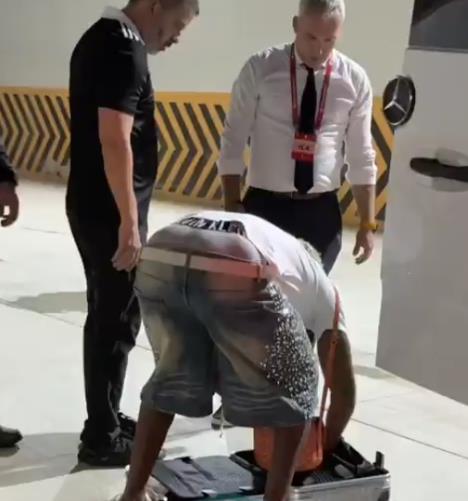 Lamin Jamal na aerodromu u Turskoj