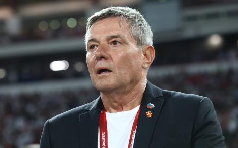 Dragan Stojković Piksi na meču Srbija - Engleska