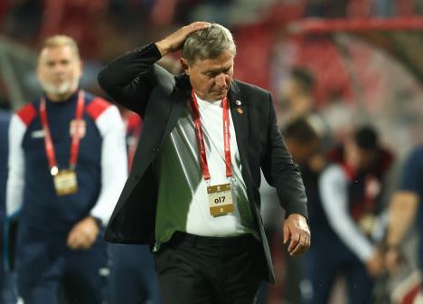 Dragan Stojković Piksi na meču Srbija - Engleska