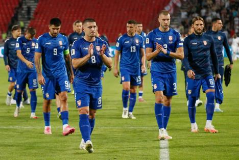 Fudbalska reprezentacija Srbije posle utakmice sa Engleskom