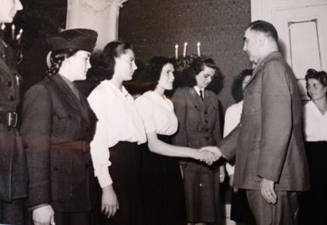 Maja Buždon na audijenciji kod Pavelića