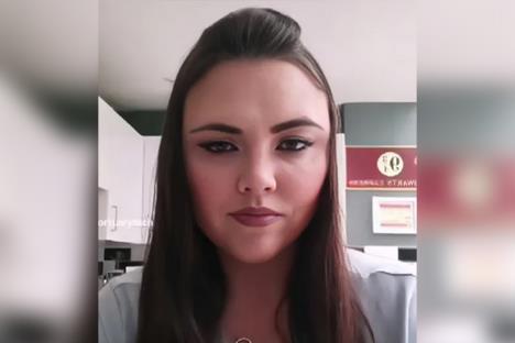 Devojka koja radi u mrtvačnici