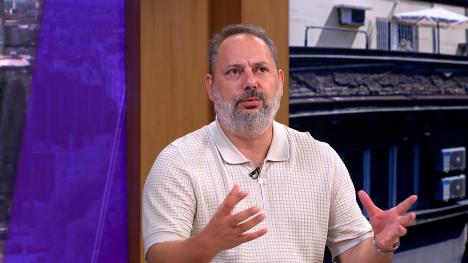 Sequence 07.00_15_57_16.Still003.jpg