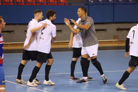 KMF Partizan detalj sa utakmice Uroš Krasnić i Miodrag Aksentijević u prvom planu FOTO Futsal klub Partizan.jpg