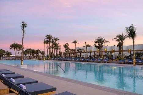 Serry Beach Naslovna.jpg