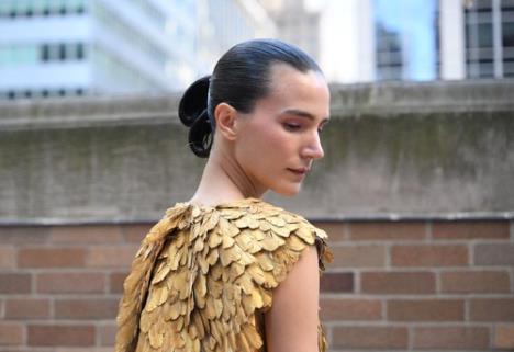 Mijo Mihaljčić na reviji Prabala Gurunga