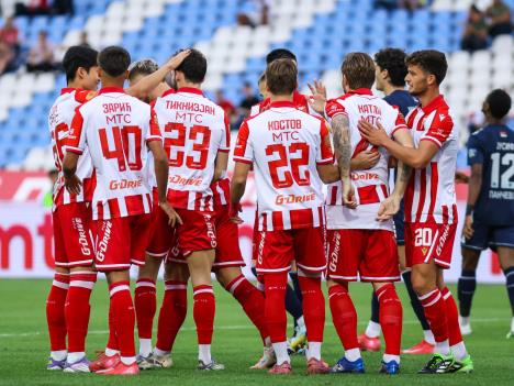 Fudbaleri Crvene zvezde slave gol