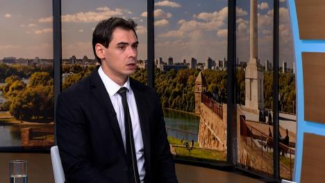 Sequence 09.00_46_37_19.Still002.jpg