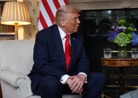 trump02 EPA Neil Hall  Pool.jpg