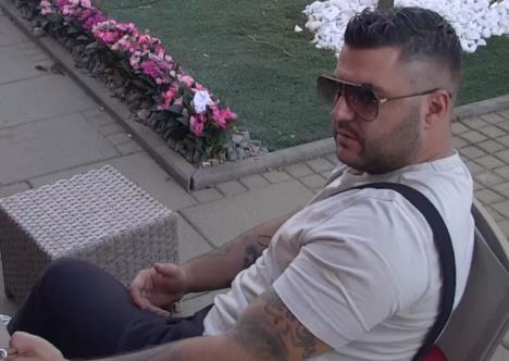 Asmin kaženjen nakon što je udario Uroša