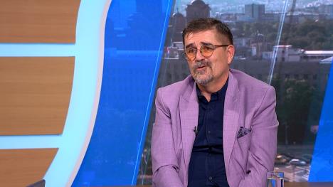 Sequence 01.01_53_55_06.Still010.jpg