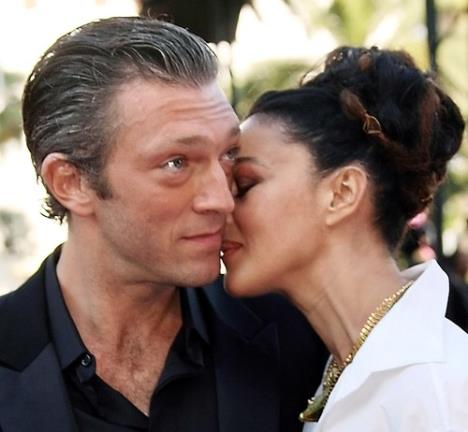 Monika Beluči, Vensan Kasel