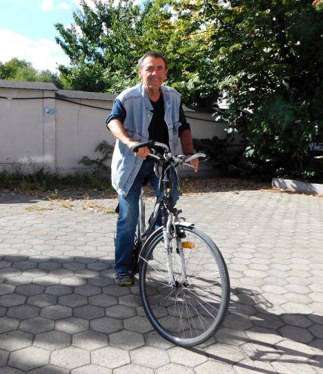 LOZNICA - Godišnje po 10.000 kilometara.JPG