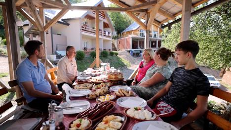 Sequence 05.00_04_59_14.Still003.jpg