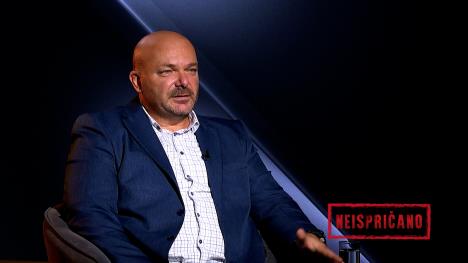 Sequence 06.00_05_22_12.Still001.jpg