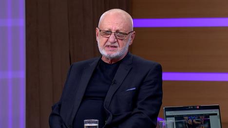 Sequence 09.01_53_34_22.Still011.jpg