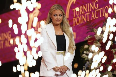 dara05 AP Julia Demaree Nikhinson.jpg