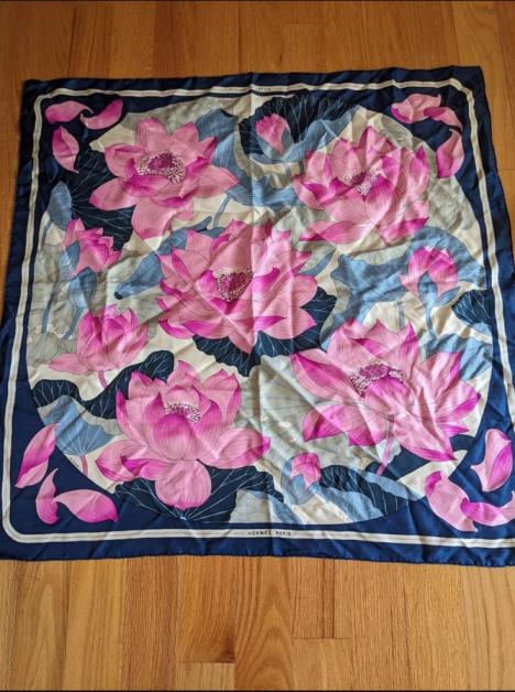 Hermes marama iz sekend henda.jpg