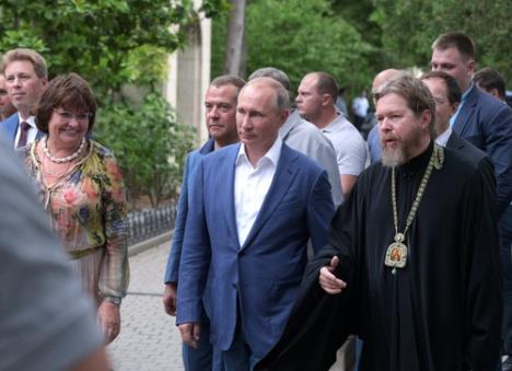 Arhimandrit Tihon Ševkunov sa predsednikom Vladimirom Putinom