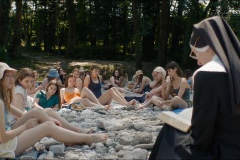 Film Nestašne devojke