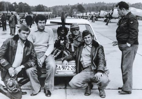 Sa Sibom Krvavcem, Batom i Resnerom u ESKADRILI