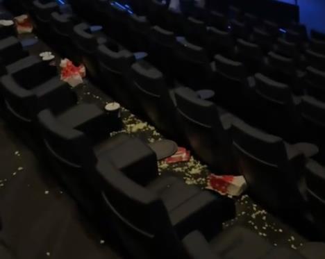 Deca pravila haos u bioskopu