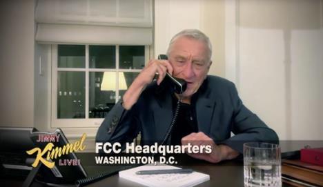 Robert de Niro se uključio u povratničku emisiju Džimija Kimela nakon otkazivanja zbog komentara o Kirku