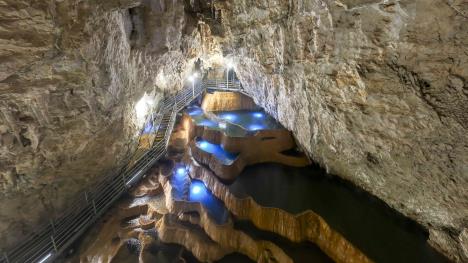 Stopića pećina.jpg