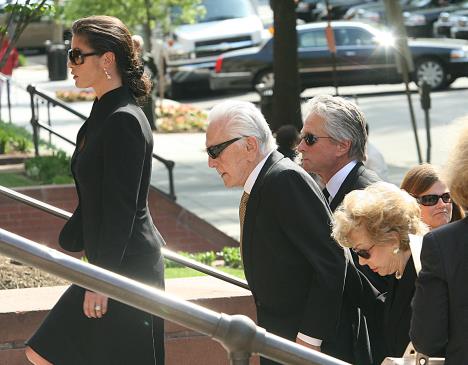 Majkl Daglas, Ketrin Zita Džons, Ketrin Zita Džouns