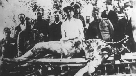 Ustaše ubijaju Srbe