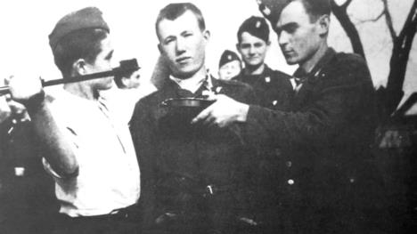 Ustaše ubijaju Srbe