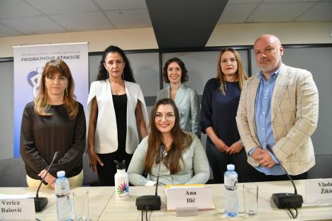 Sa konfernicije za medije o Fridrajhovoj ataksiji, pacijenti, lekari i predstavnik RFZO