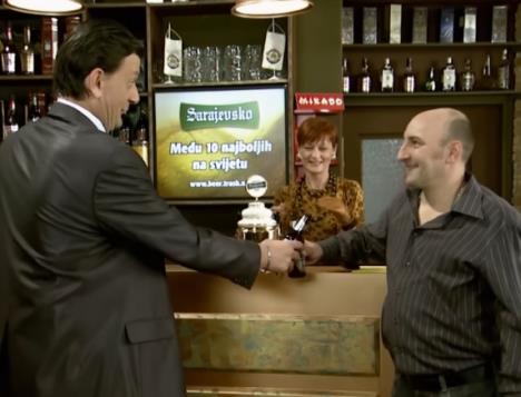 Žan Marolt i Tatjana Šojić u seriji Lud zbunjen normalan