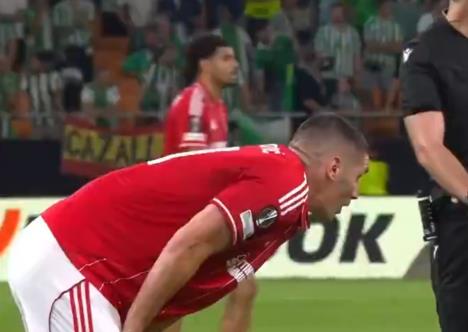 Nikola Milenković protiv Betisa