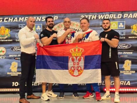 Branislav Jakšić na postolju