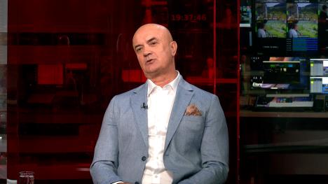 Sequence 04.00_24_45_08.Still004.jpg