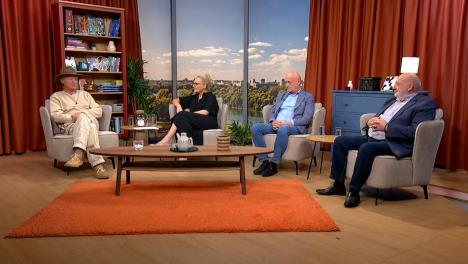 Gosti u studiju Kurir televizije raspravljaju o pozicija Balkana usred ratovi koji se vode po čitavom svetu