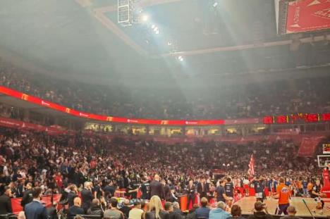 Navijači Crvene zvezde na utakmici protiv Olimpije