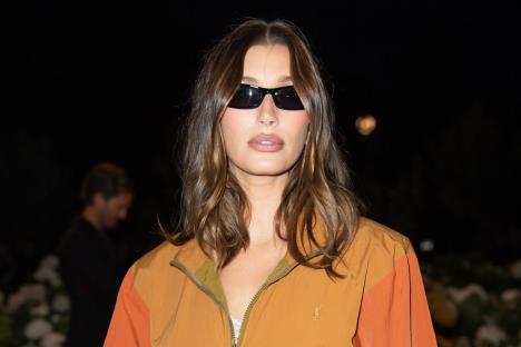 Hejli Biber na Nedelji mode u Parizu