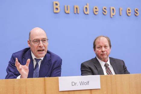 x05 EPA Omer Messinger.jpg