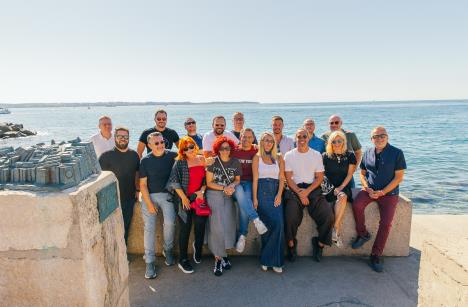 Foto 2 Clanovi New Moment regionalnog board meetinga u Piranu.jpg