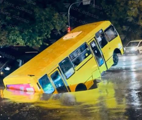 Odesa poplave poplava.jpg