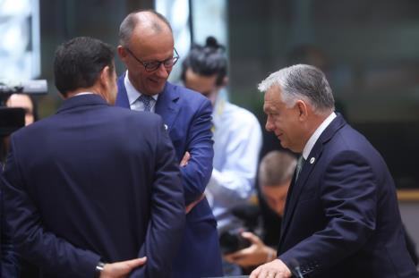 merz01 EPA Olivier Hoslet.jpg