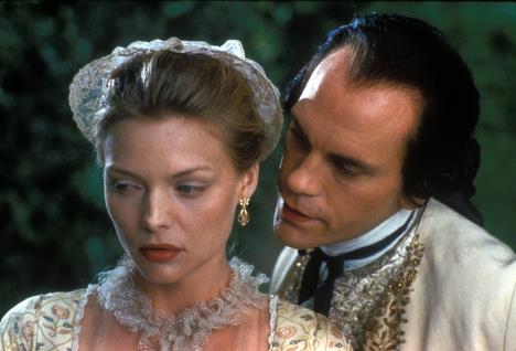 Džon Malkovič i Mišel Fajfer u filmu Opasne veze