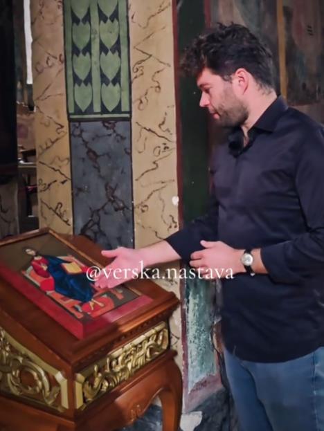 kako se celiva ikona