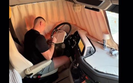 Screenshot 2025-10-03 122515.jpg