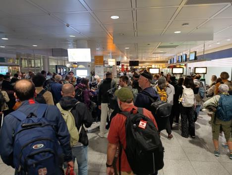 WhatsApp Image 2025-10-03 at 23.19.00_acd2480d.jpg