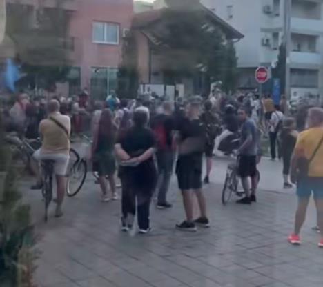 Novi Sad blokaderi Miloš Vučević.jpg